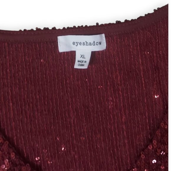 Share Women’s Red Sequin V-Neck Top XL Stretch Sparkly Holiday Party Evening Wea - Picture 6 of 8